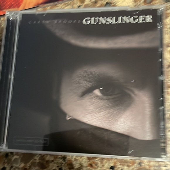 Garth Brooks -The Ultimate CD Collection - Picture 6 of 8